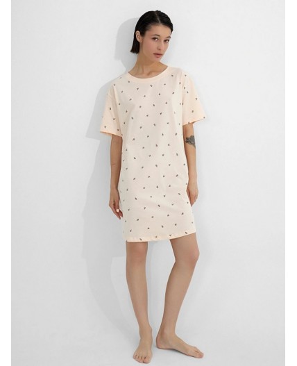 Сорочка цветочки на персиковом креме