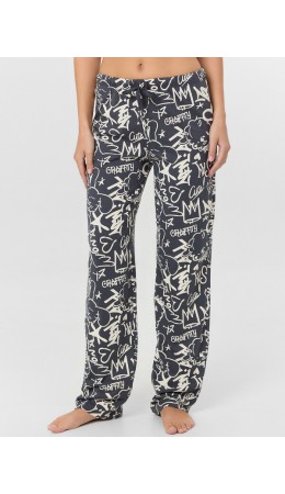 Брюки граффити на графите