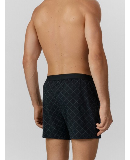 Трусы паттерн на черном