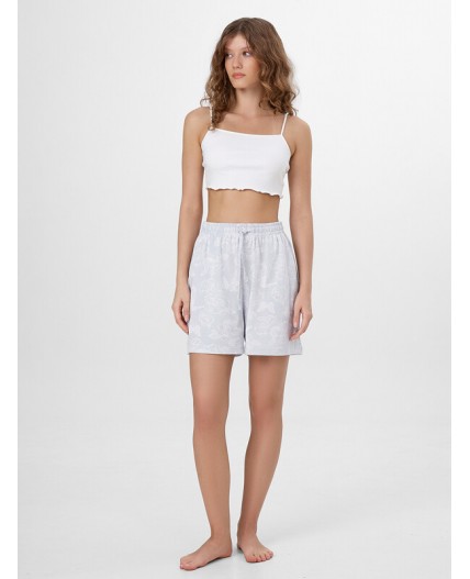 Шорты бабочки на тумане