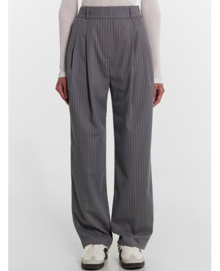 Брюки полоска на сером