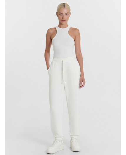Брюки молочный