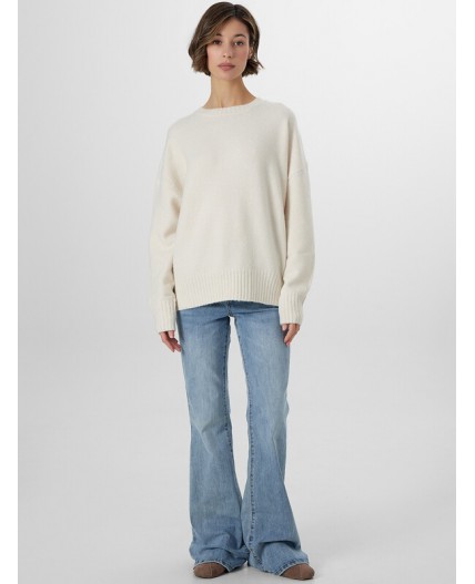 Джемпер молочный