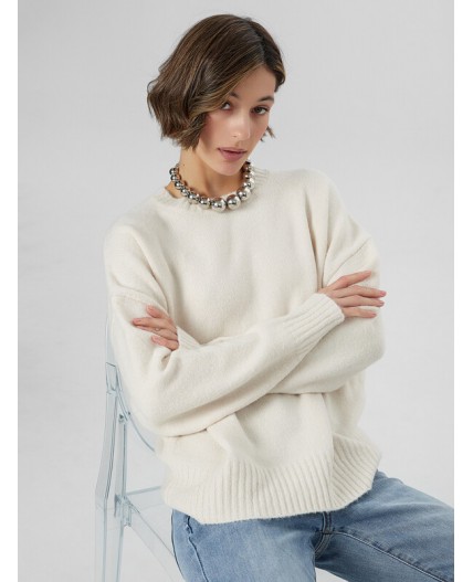 Джемпер молочный