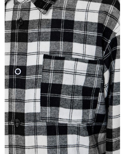 Рубашка черно -белая клетка