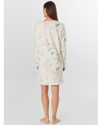 Сорочка полевые цветы на молочном