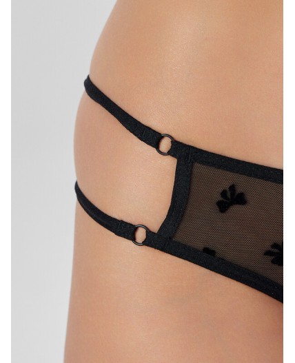 Трусы бантики на черном1