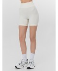 Шорты молочный