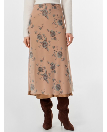 Юбка розы на марципане