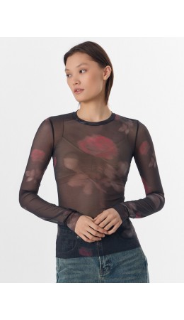 Джемпер розы на черном