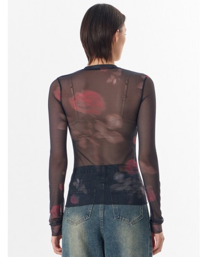 Джемпер розы на черном