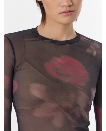 Джемпер розы на черном