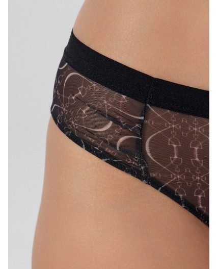 Трусы узор на черном