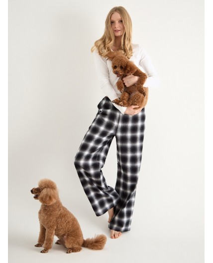 Брюки клетка черно -белая