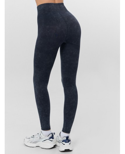 Легинсы пятна на графите