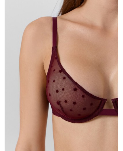 Бюстгальтер звезды на бордовом