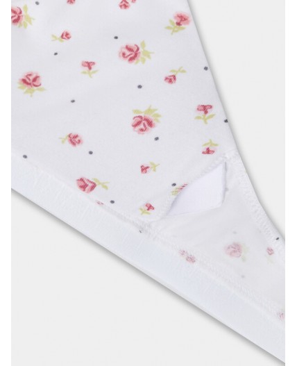 Топ цветочки на белоснежном