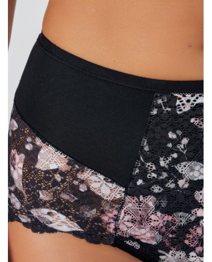 Трусы цветы на черном1