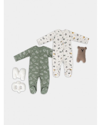 Комбинезон тракторы на белом песке +тракторы на морском