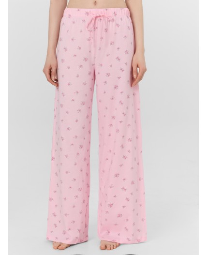 Пижама розы на розовом