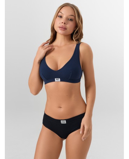 Бюстье море