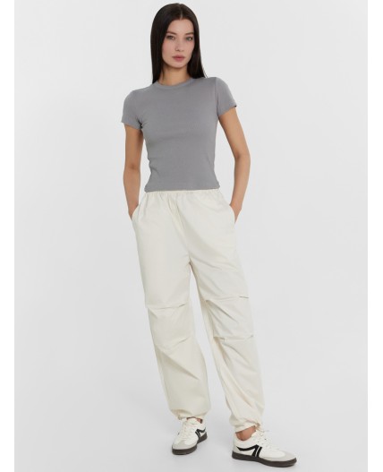 Брюки молочный