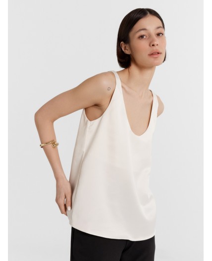 Блуза молочный