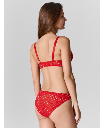 Бюстгальтер сердечки на красном