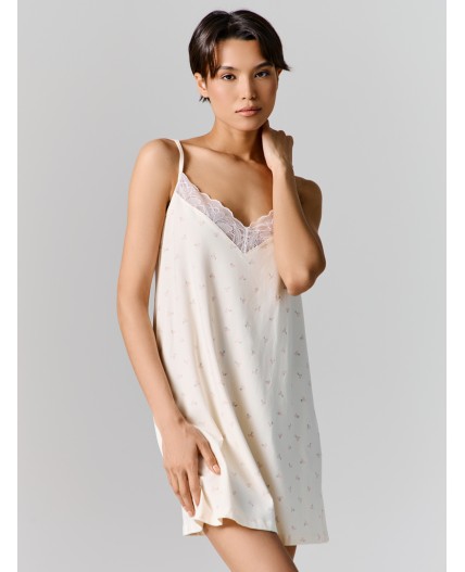 Сорочка персиковые вишенки на молочном