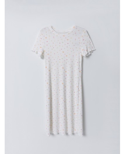 Сорочка цветы на белом