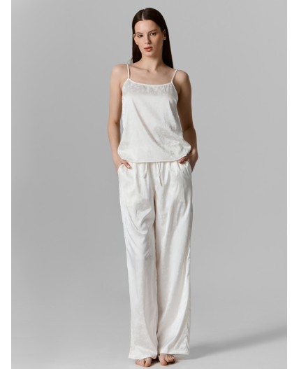 Брюки цветы на св.молочном