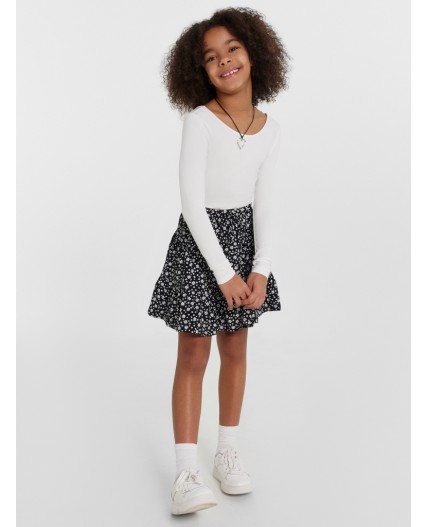 Юбка цветочки на черном