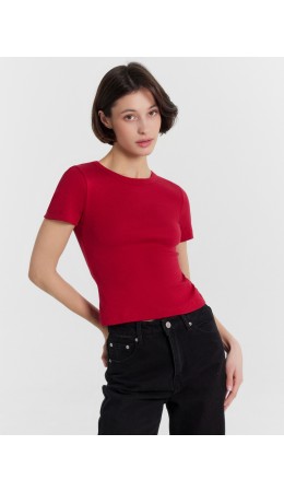 Футболка красный