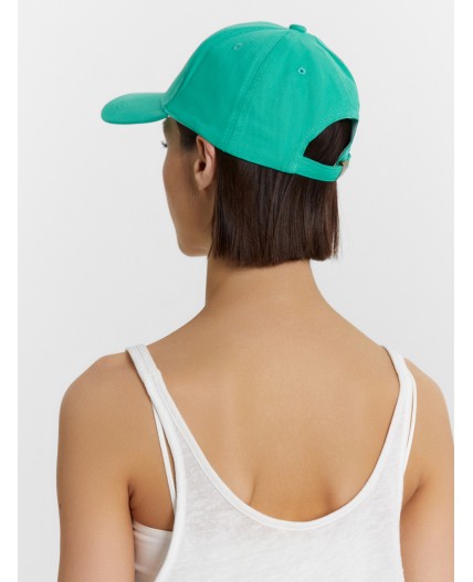 Бейсболка зелёный +вышивка