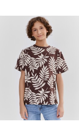 Футболка листья на шоколадном