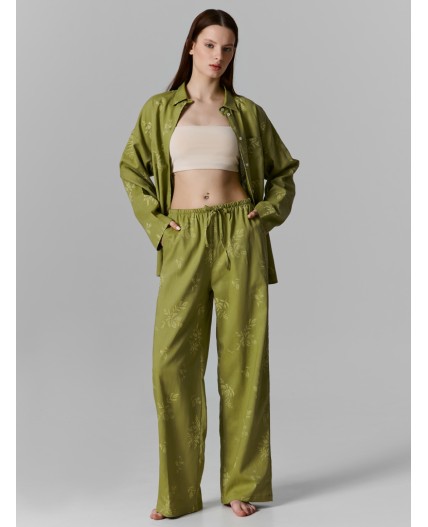 Брюки цветы на оливковом