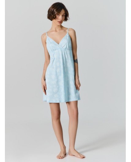 Комбинация цветы на голубом