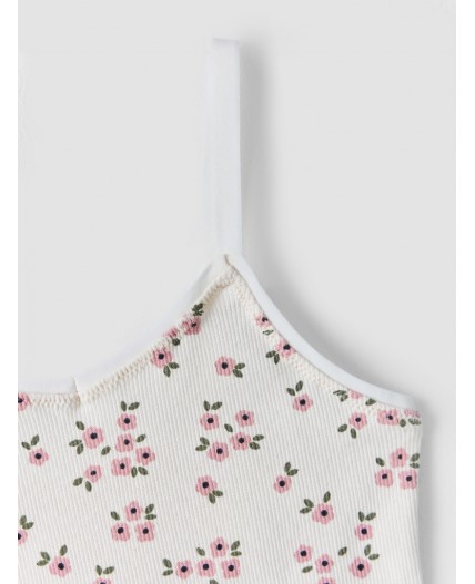 Майка цветочки на молочном