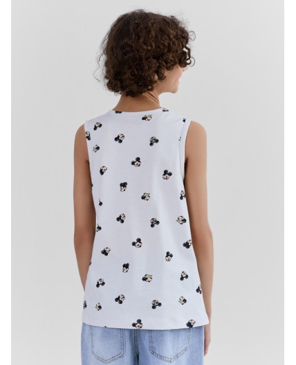 Майка мышата на дымке +голубое небо