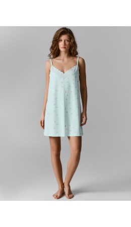 Сорочка цветы на мятном