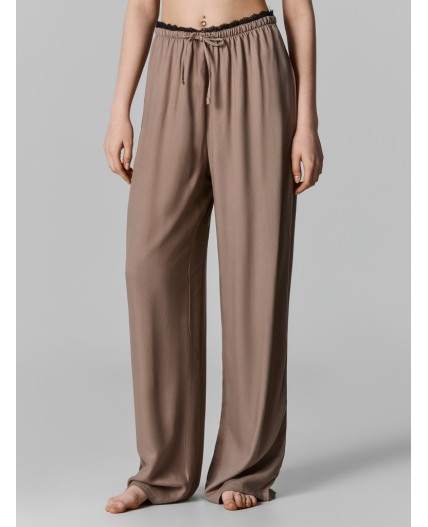 Брюки макадамия