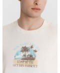 Футболка мужская бежевая с принтом и надписью Lost in the oceanc embrace Цвет: ACID WASH молочный +печать