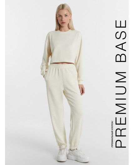 Комплект женский (джемпер, брюки) молочно-бежевый Цвет: св.молочный