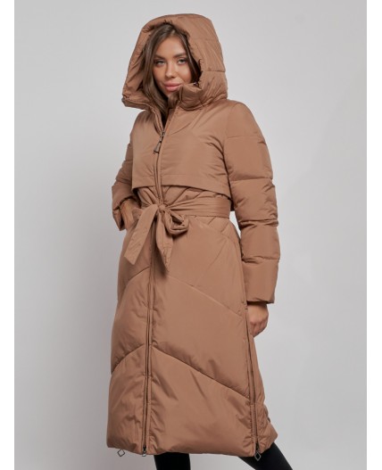 Пальто утепленное молодежное зимнее женское коричневого цвета 52356K