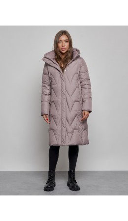 Пальто утепленное молодежное зимнее женское коричневого цвета 586828K