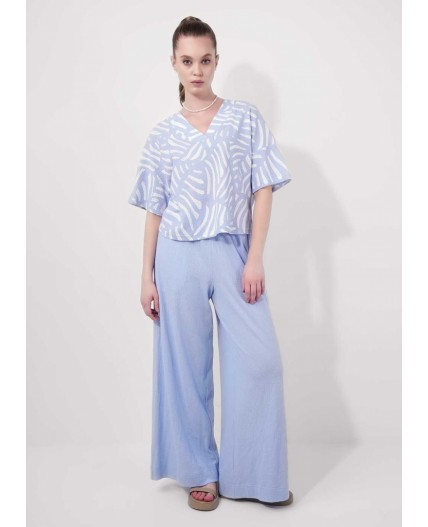 CLE Джемпер жен. 256912/177эфн, молочный/голубой