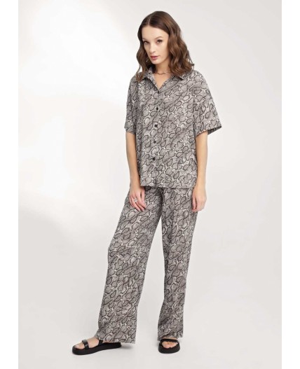 CLE Брюки жен. 256903/175эфн, молочный/т.серый