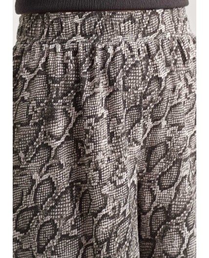 CLE Шорты жен. 256905/175эфн, молочный/т.серый