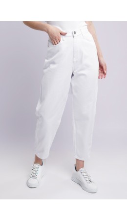 CLE Джинсы жен. 233787рт MOM 40-48, белый