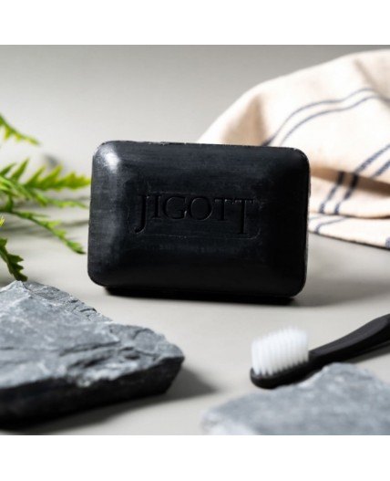 Jigott Мыло-скраб для лица и тела с древесным углем / Charcoal Scrub Soap, 150 г